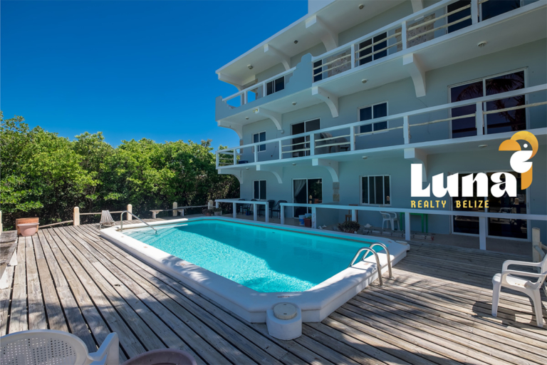 3BR/3BA Top Floor Overlooking the Lagoon – Hacienda #9
