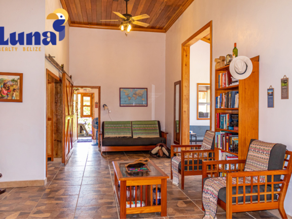 Water Front 2BR/2BA home for Sale in Cayo