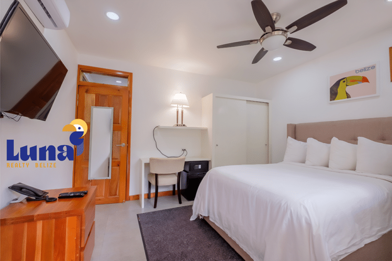 Gardens Studio Unit with Kitchenette & Large Balcony at Best Western San Pedro, Belize · F100