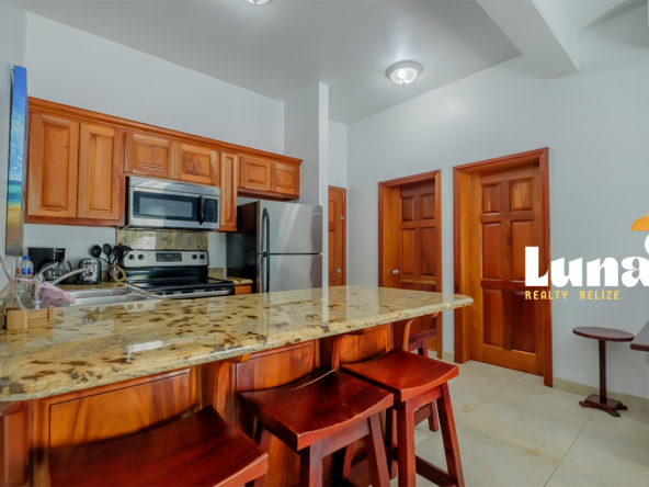 1st-floor condo Grand Baymen Best Western Kitchen