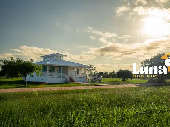 Beautiful 2BR Home in Cayo at Carmelita Garden