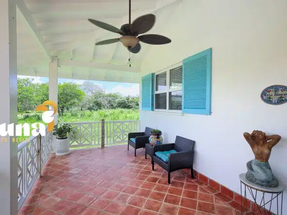 Casa Blanca - front porch