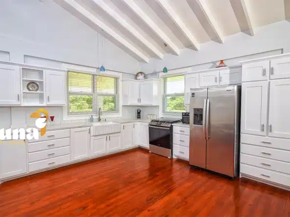 5. Casa Blanca - Kitchen