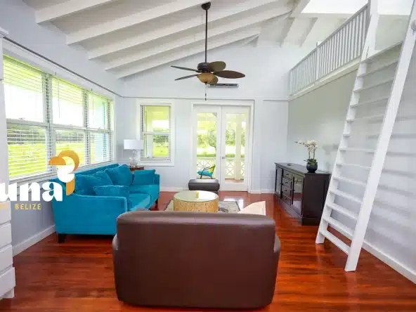 9. Casa Blanca - Living room