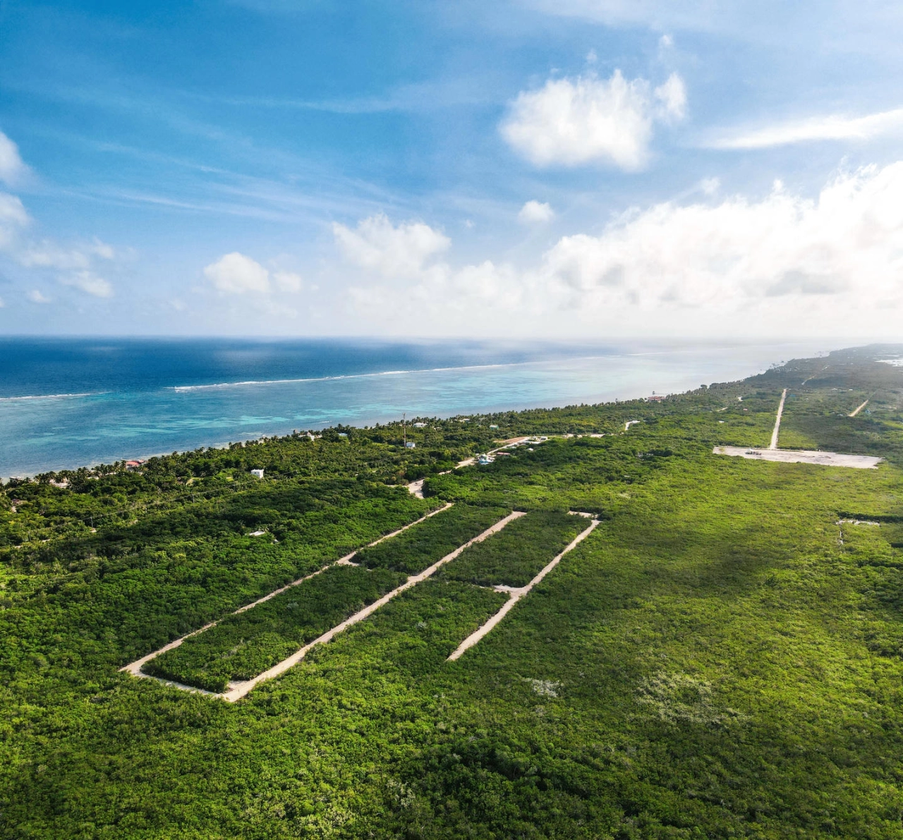 Aerial view of Platinum Point, Ambergris Caye, Belize. For more information on Platinum Point, click here. Aerial view of Platinum Point, Ambergris Caye, Belize. For more information on Platinum Point, click here.