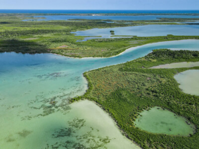 Waterfront Lot #7 – Azure Water & Top-Notch Fly-Fishing at Bracilette Caye – Financing Available