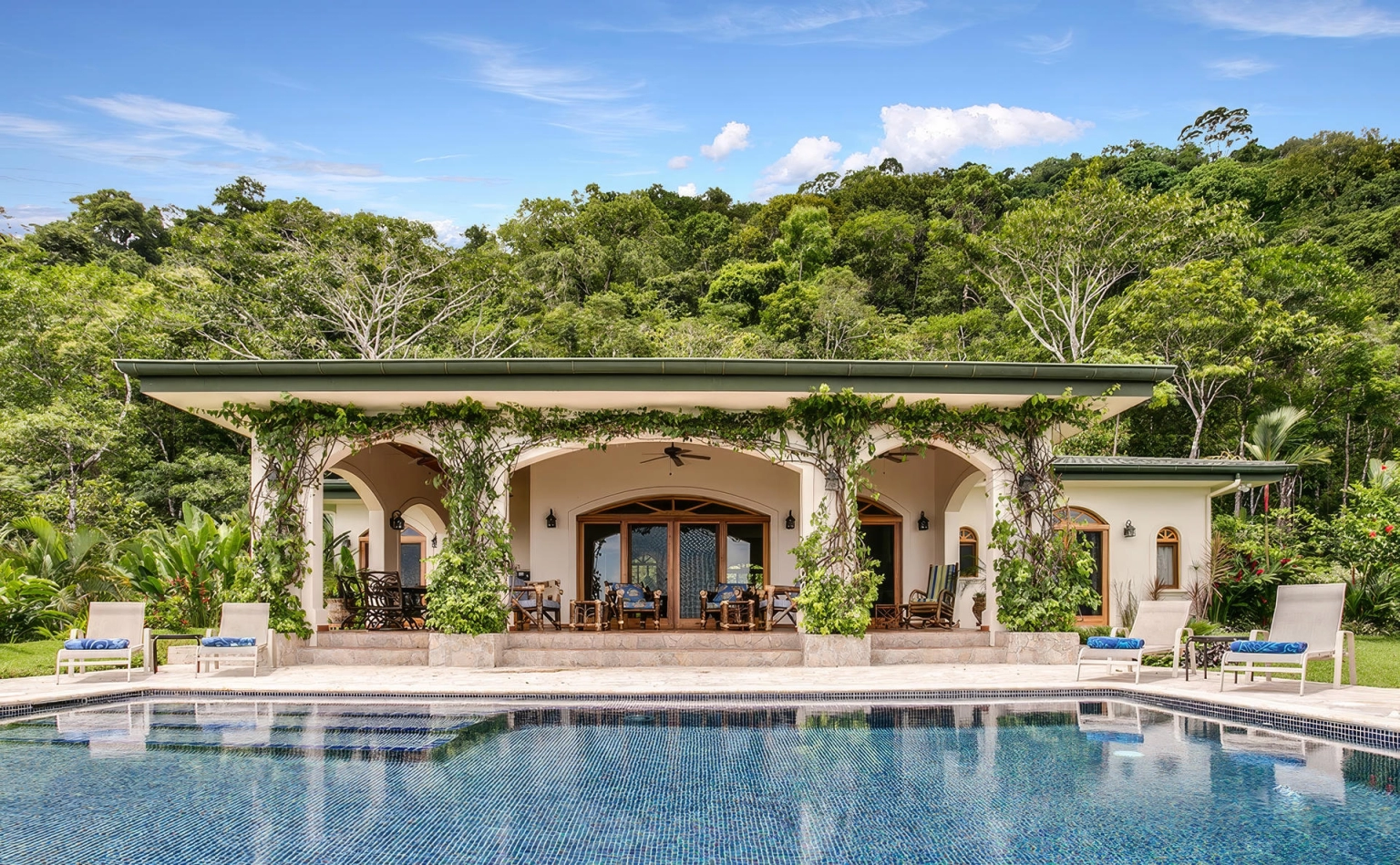 Land for Sale for Luxury Property in Belize