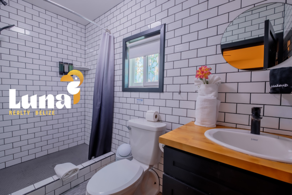 Aqua Vista - bathroom 3