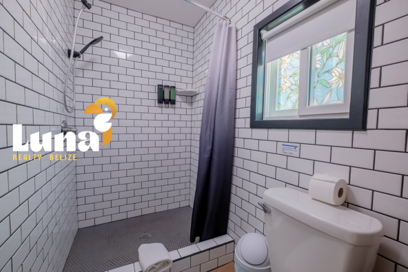 Aqua vista - bathroom 2_